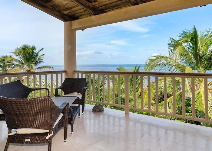 Holiday home Residences At Barrier Reef 10-1c Oceanfront 2 Bedroom By Floreo