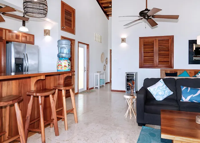 Residences At Barrier Reef 10-1c Oceanfront 2 Bedroom By Floreo San Pedro (Ambergris Caye)