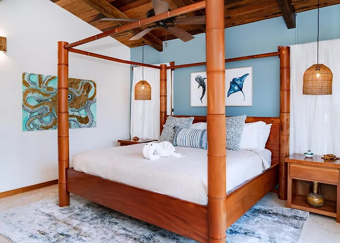 Holiday home Residences At Barrier Reef 10-1c Oceanfront 2 Bedroom By Floreo *