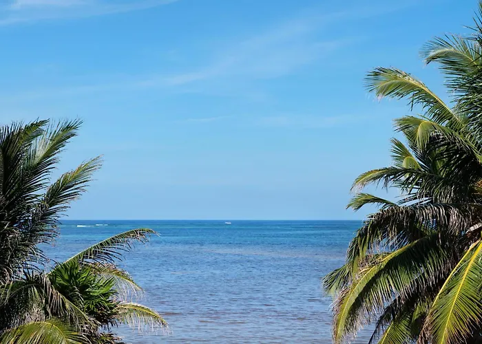 Residences At Barrier Reef 10-1c Oceanfront 2 Bedroom By Floreo Holiday home *